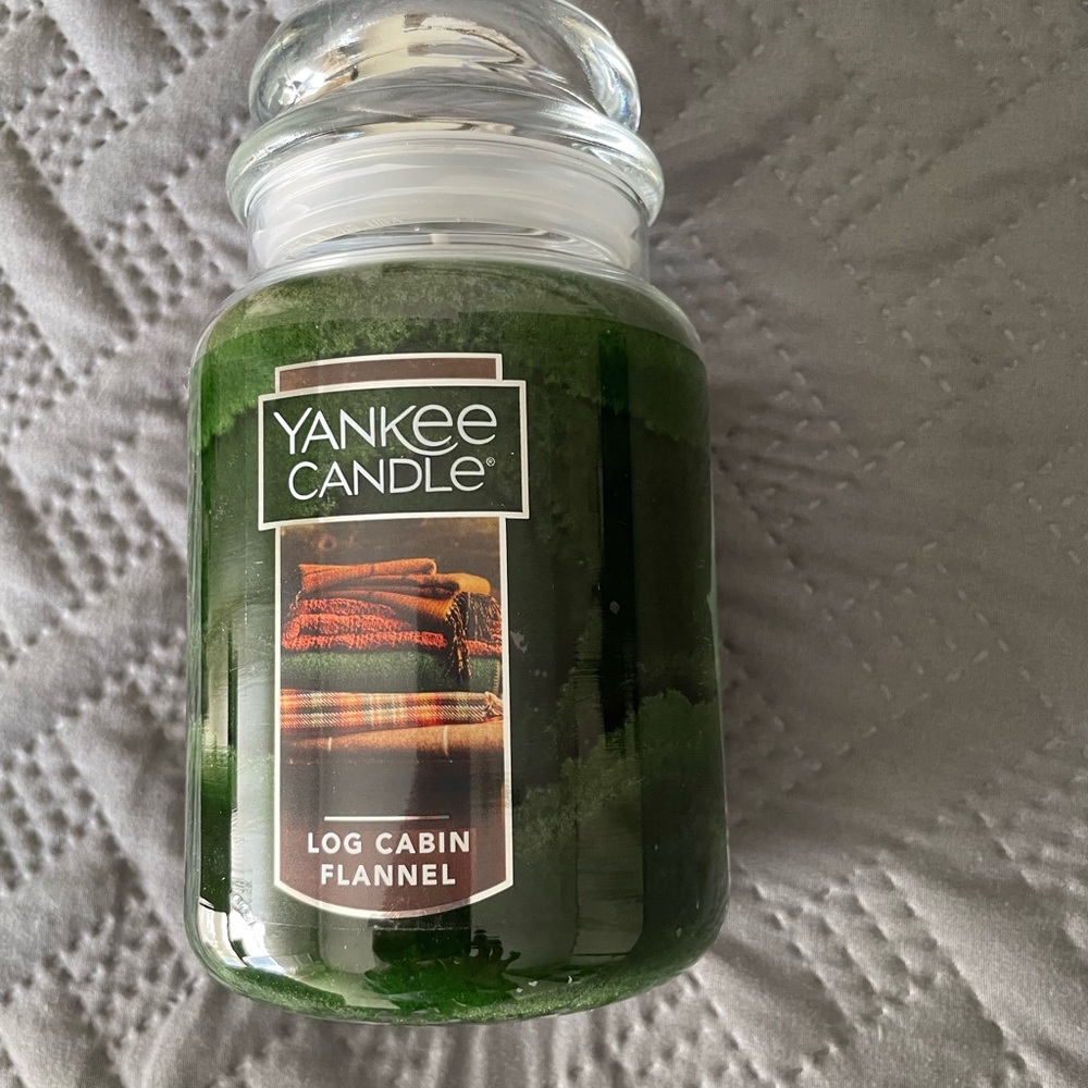 YANKEE CANDLE Log 22oz Large Glass Jar Log Cabin Flannel NEW - Picture 3 of 5
